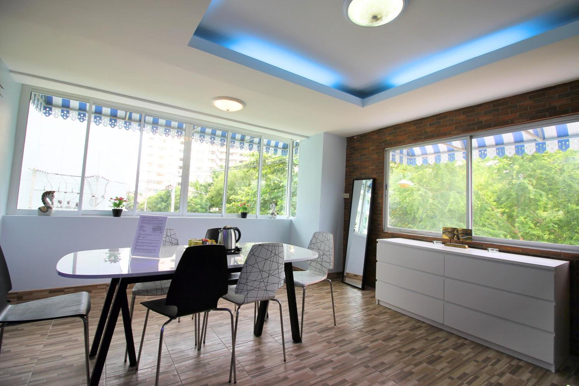 דירות פאטאיה Ruamchok Ocean View מראה חיצוני תמונה